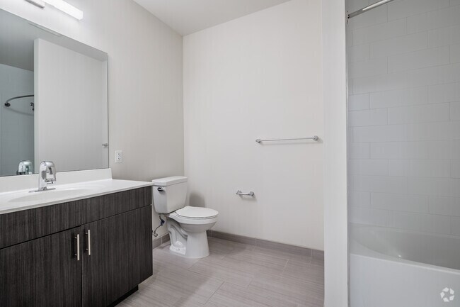 2BR, 2BA - 1,153SF - Bathroom
