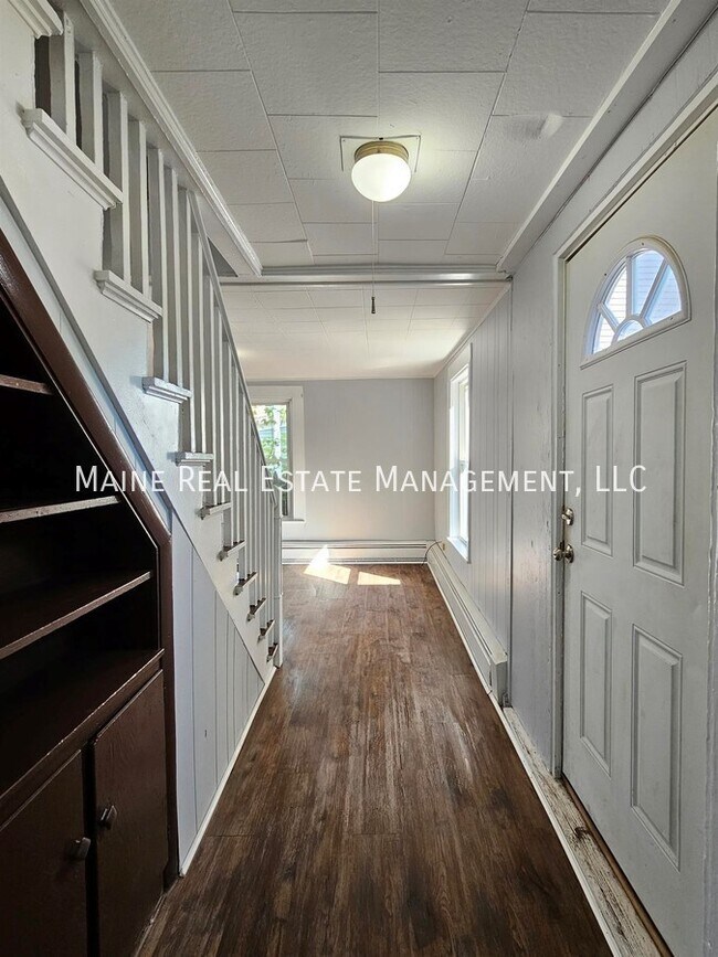 Photo - 31-33 Pine St Unit 6