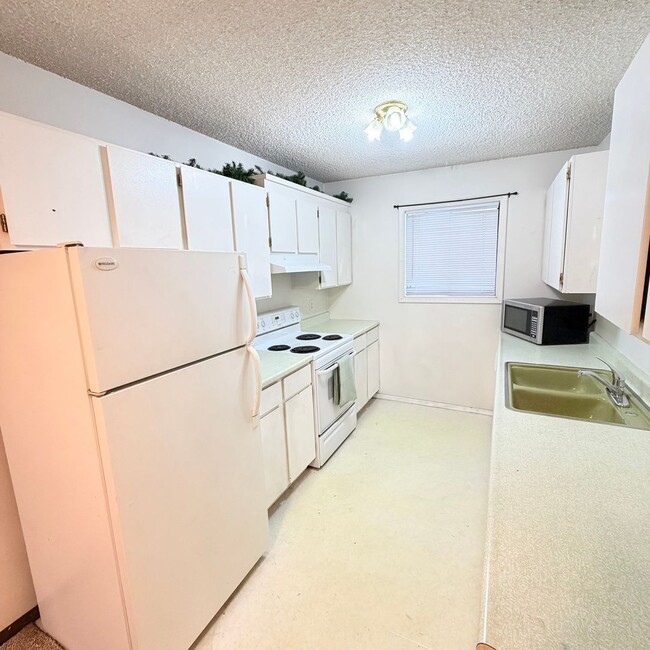 Photo - 2121 E Upriver Dr