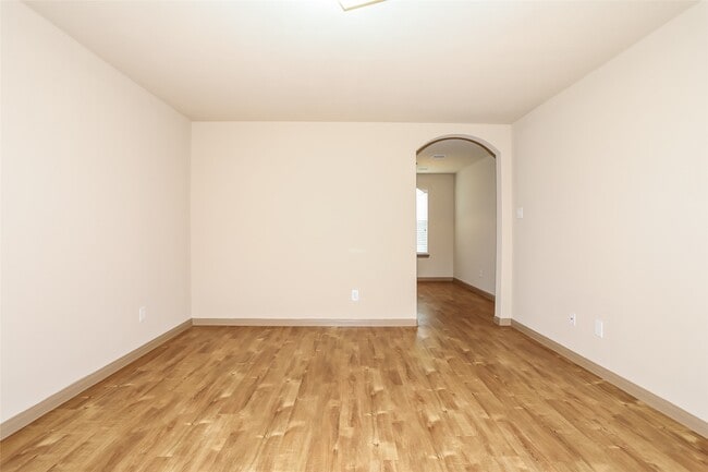 Photo - 5715 Kyle Cove Dr