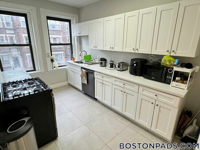 Photo - 100 Linden St Unit 6