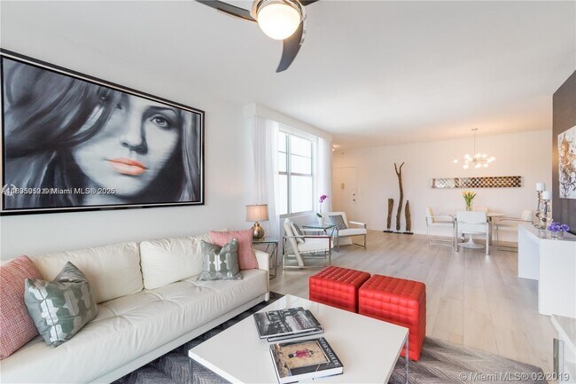 Photo - 3 Island Ave Unidad 09D