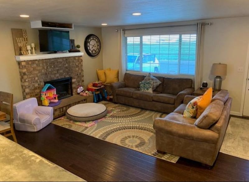 Photo - 102 Miles Dr