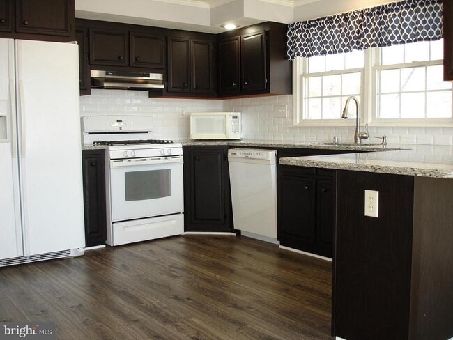 Photo - 1219 Bayside Rd