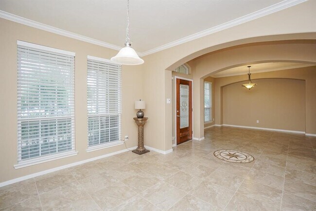 Photo - 3211 London Ln