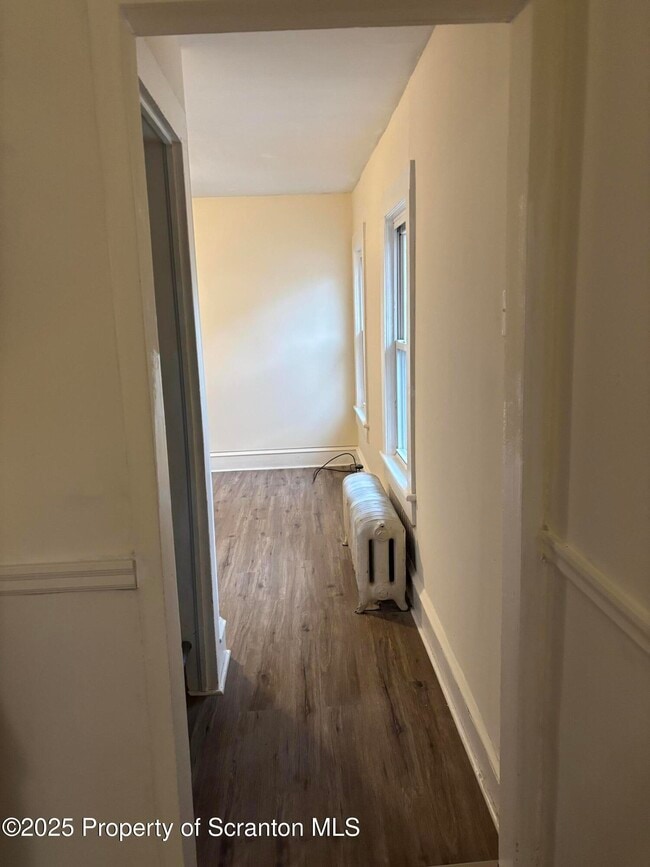 Photo - 1115 Monroe Ave