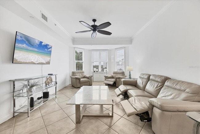 8111 Lakewood Main St Unit 304