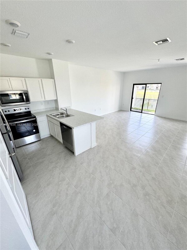 Photo - 891 NW 3rd St