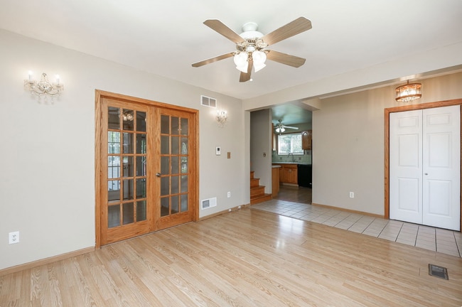 Photo - 804 N Van Buren St
