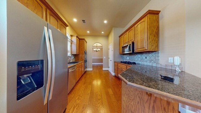 Photo - 461 Belmonte Dr