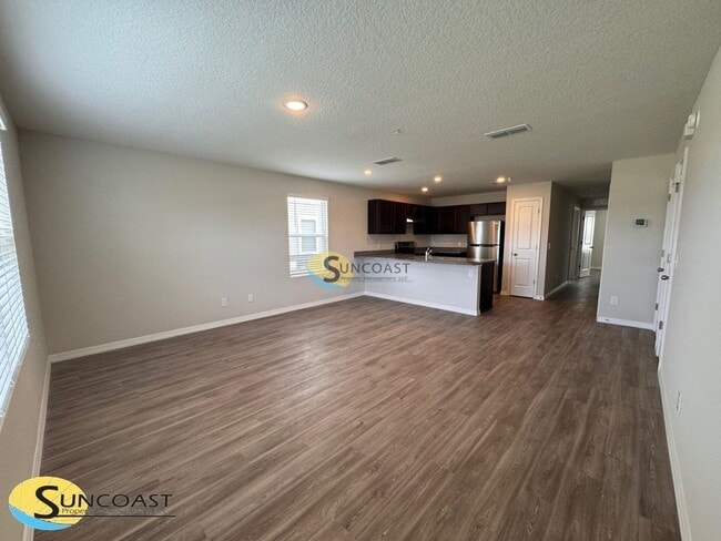 Building Photo - 617 Century 21 Dr Rental
