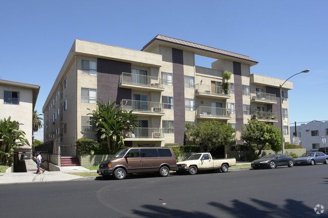 Photo - 178 Oxford Ave