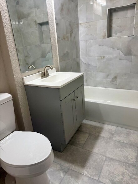 Photo - 6743 Crestmont St