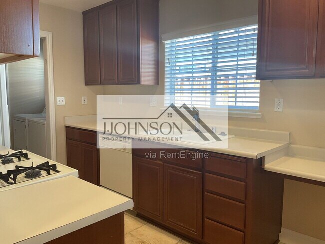 Photo - 2676 Daisy Ln