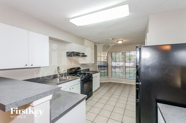 Photo - 6723 Valerian Ln