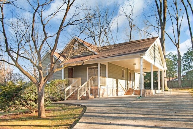 Building Photo - 1207 Harvard St