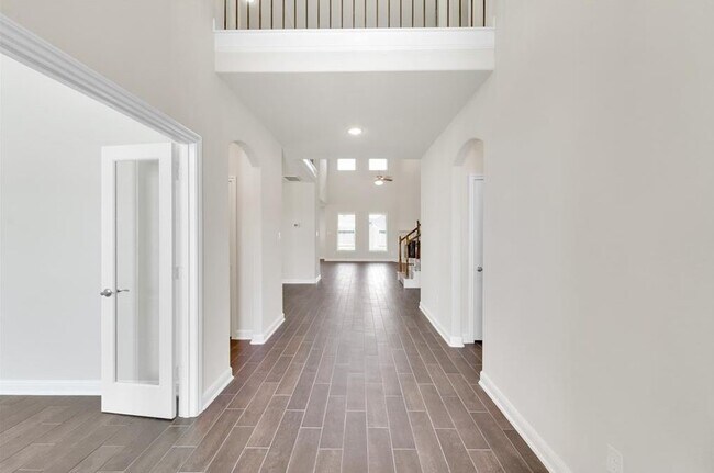 Photo - 18906 Whistling Oaks Dr