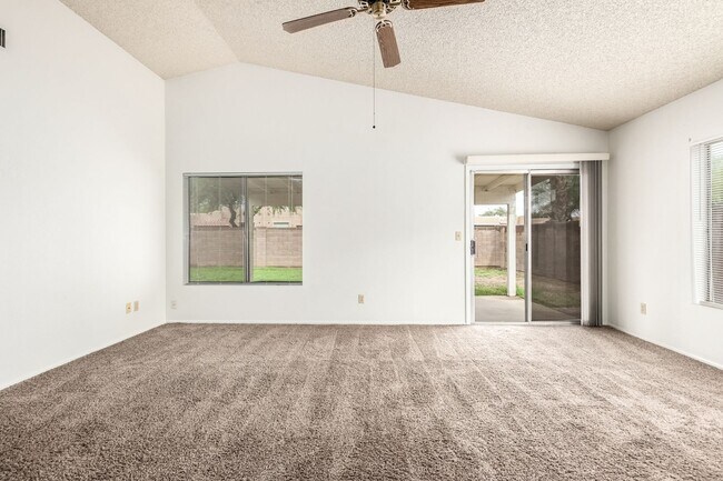 Photo - Beautiful Single-Level Home in Peoria!