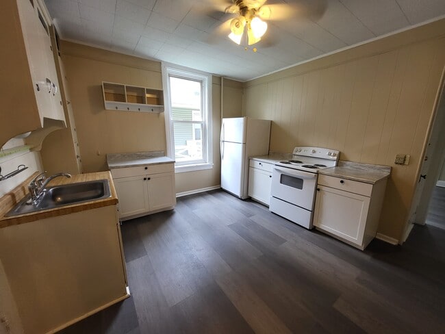 Photo - 45 E High St Unidad 1W