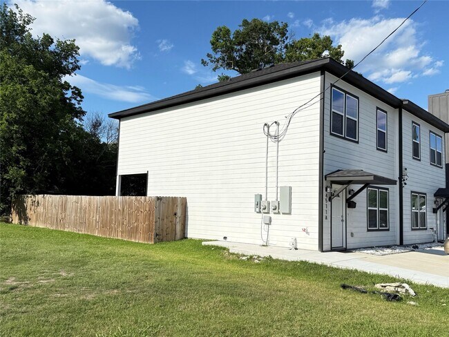 Photo - 4511 Reed Rd