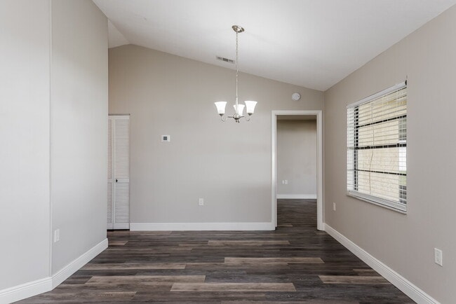 1718 Dove Field Pl