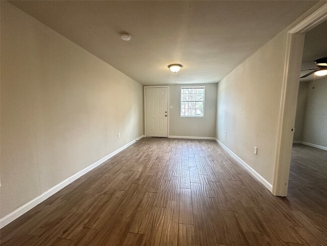 Photo - 605 E Hunnicutt St Unit A