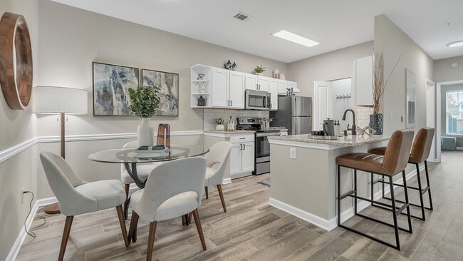 Photo - The Vinings at Laurel Creek