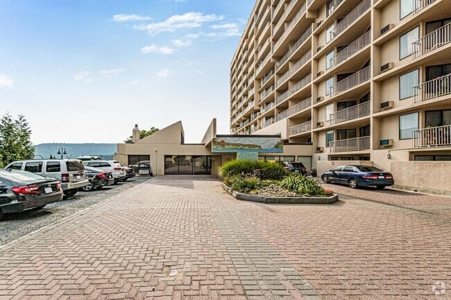 Building Photo - 1155 Warburton Ave Unit 3L Rental