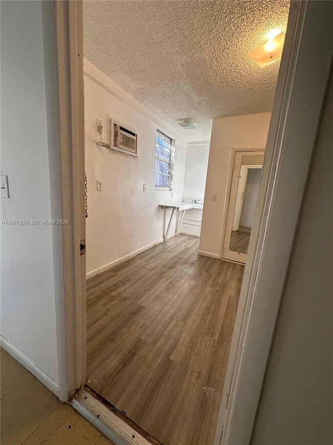 Photo - 552 NW 1st St Unit 3