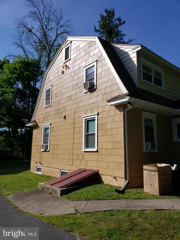 Photo - 1311 Bristol Rd Apartment
