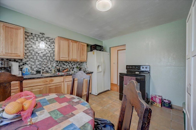 Photo - 10165 W Cleveland Ave Unidad LOWER