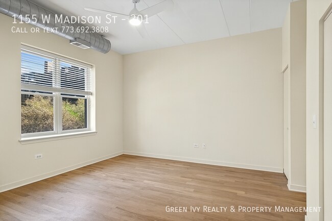 Photo - 1155 W Madison St Unidad 301