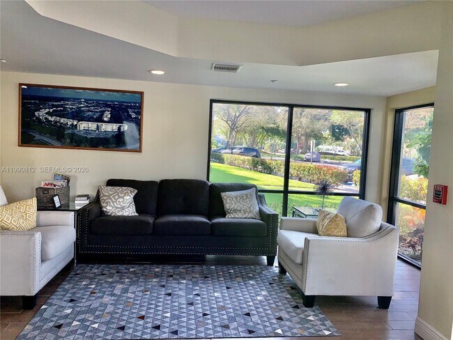 2105 Lavers Cir Unit 501