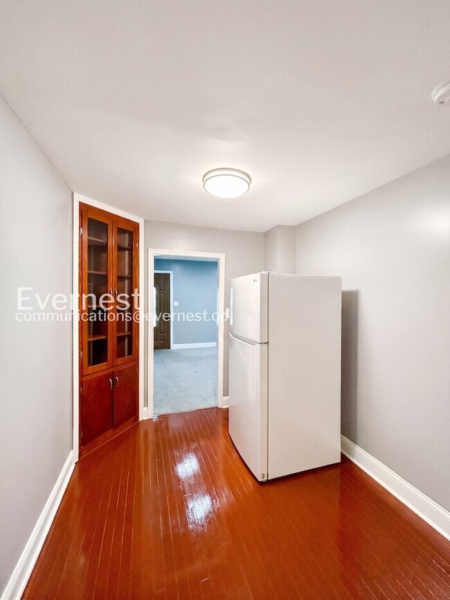 Photo - 2 Bed, 1 Bath Home with Off-Street Parking / Pet-Friendly / Available Now!