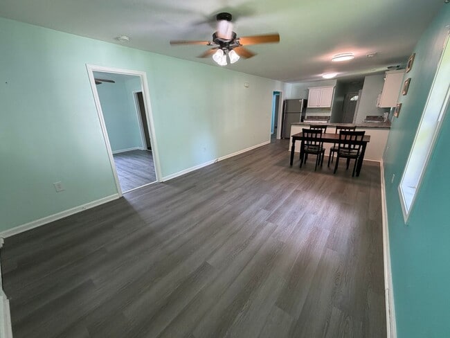 1517 Welch Way