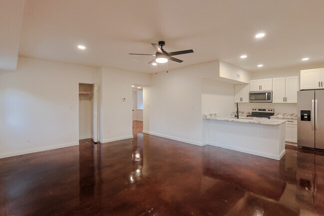 1621 Fremont Pl