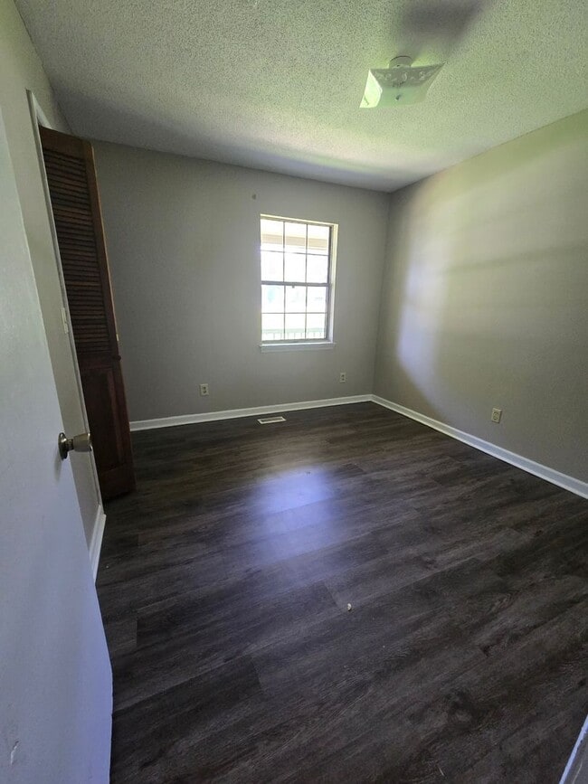 Photo - Four Bedroom Home in Harrison TN