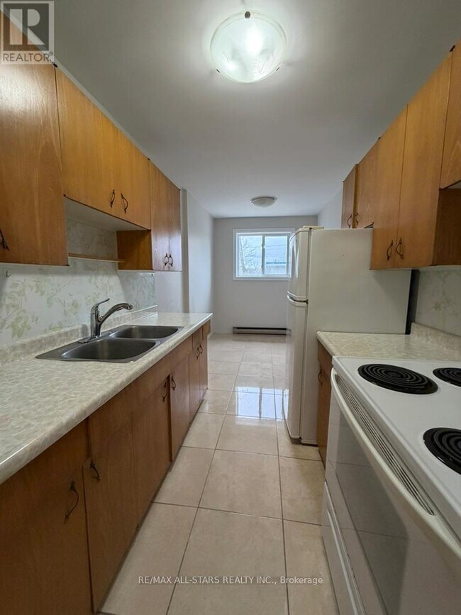 Photo - 73 Albert St Unité 7