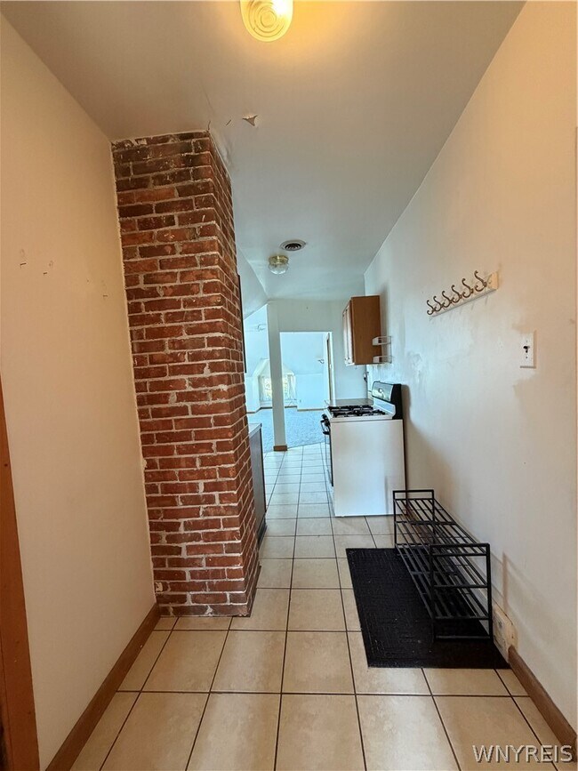 Photo - 1005 Elmwood Ave