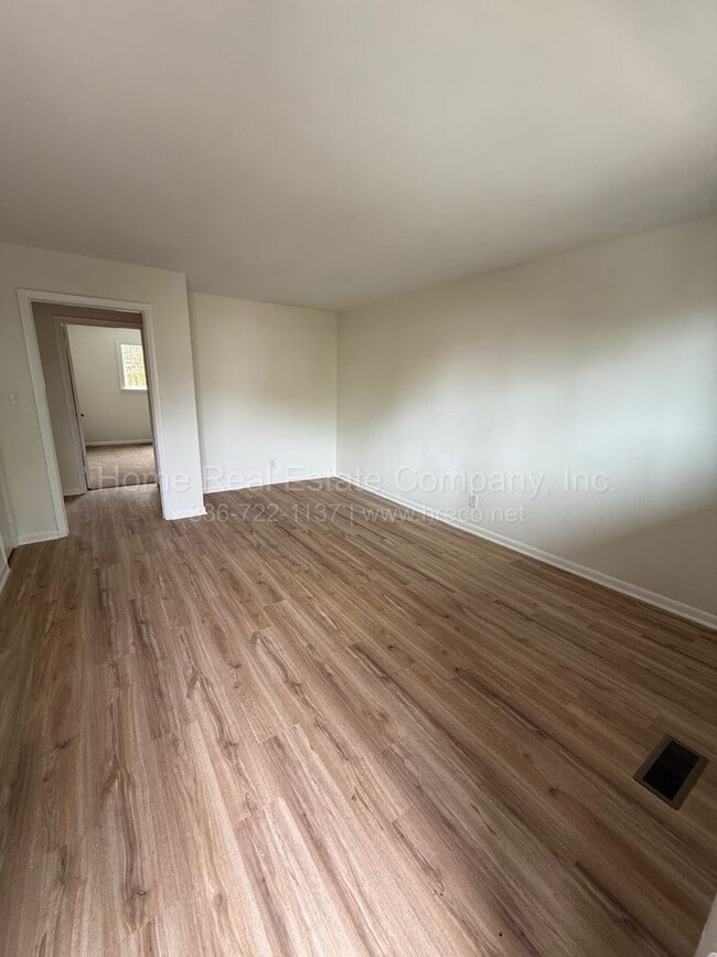 Building Photo - 630 Mulberry St SW Unit 630