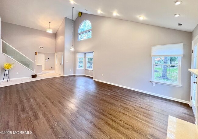 Photo - 163 Colony Ln