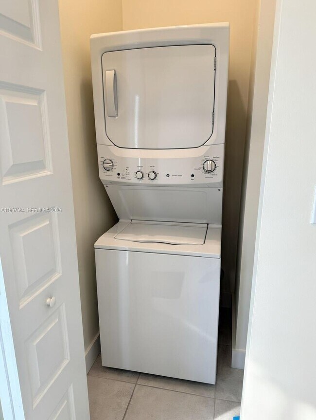 Photo - 8301 NW 41st St Unidad B-107