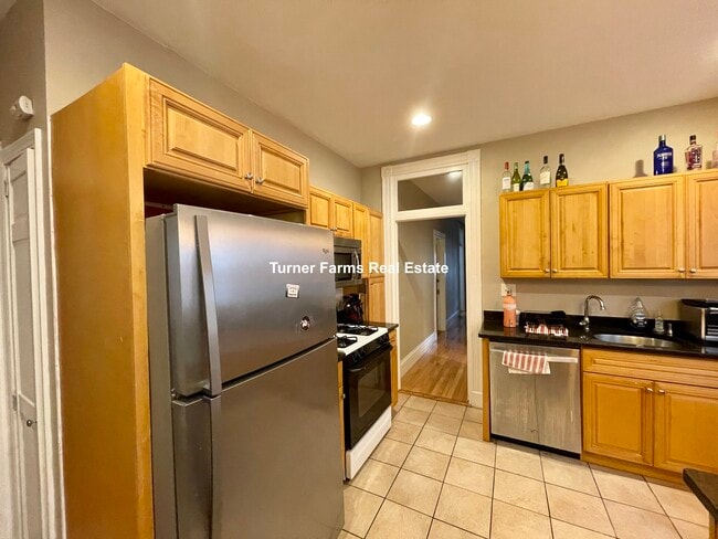 Photo - 68 Calumet St Unit 1