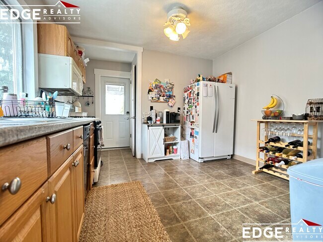 Photo - 30 Hobson St Unit 2