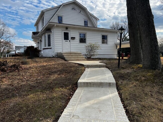 Photo - 222 Berlin Rd N