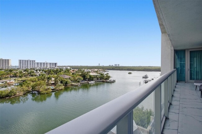 Photo - 330 Sunny Isles Blvd Unidad 5-708
