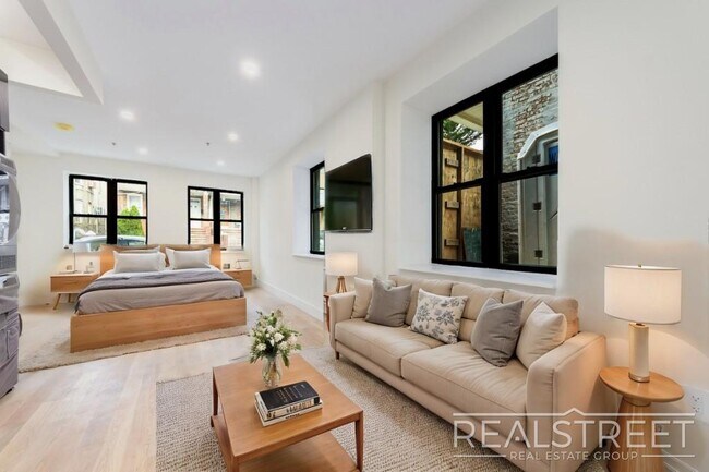 Building Photo - Malcom X Blvd Rental