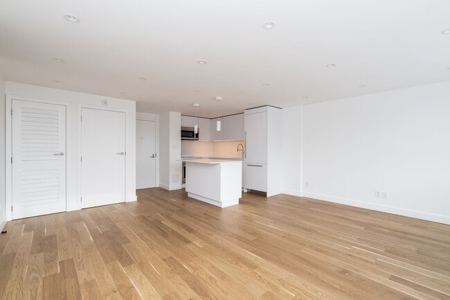 Photo - 4 Overland Drive Unit 312