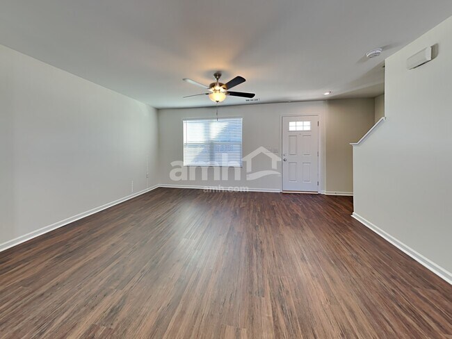 Photo - 5452 Compass Way