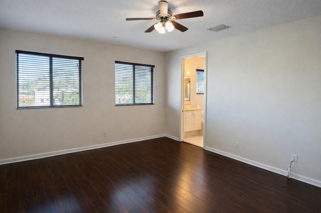 Photo - 4390 Berkshire Wharf Dr